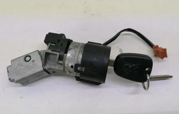 Peugeot 308 SW Ignition lock 9663123280 36410600