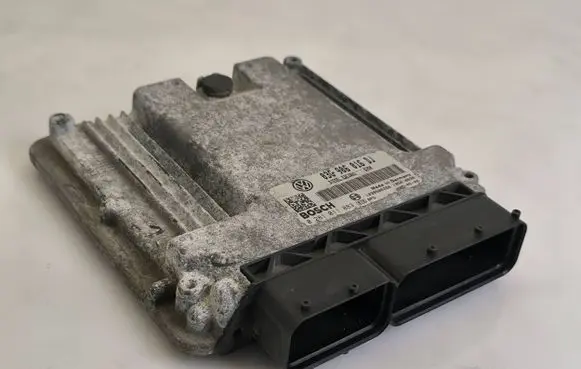 Skoda Octavia Mk2 (1Z) Engine control unit/module 03G906016DJ 1039S06266 0281011883