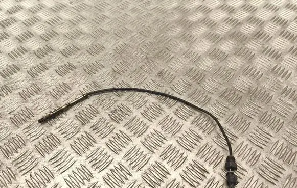 Mercedes-Benz E W211 Exhaust gas temperature sensor A0051531728