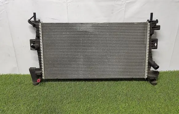 A/C cooling radiator (condenser)