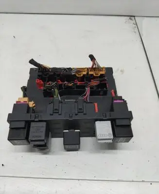 Volkswagen PASSAT B6 Comfort/convenience module H37S1002 F005V00526 3C0937049E