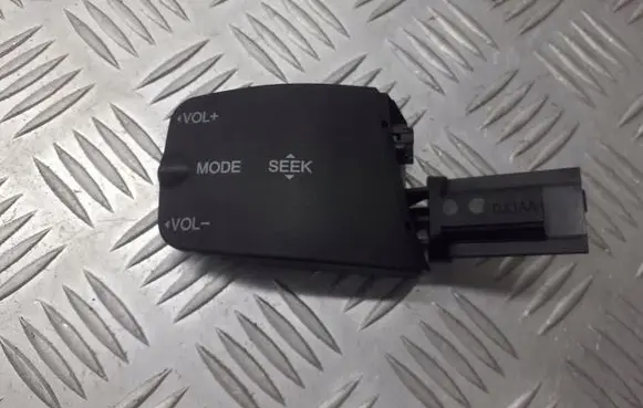 Ford Focus Multifunctional control switch/knob 3M5T-14K147