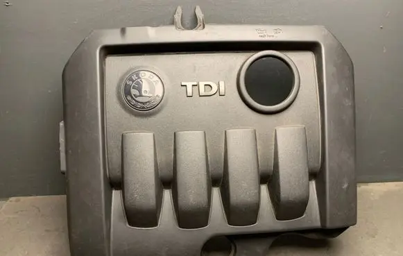Skoda Octavia Mk2 (1Z) Engine cover (trim) 03G103925BL