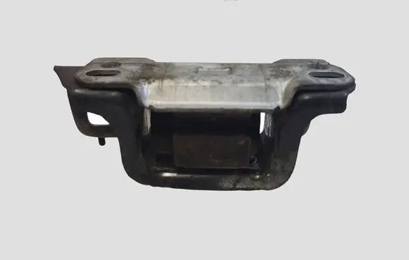 Ford Fiesta Engine mount bracket