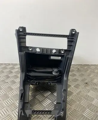 Volkswagen T-Roc Center console 2GA863680C