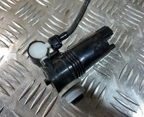 Volvo V40 Windscreen/windshield washer pump 130601C 1026810 314176