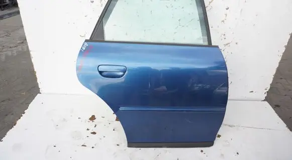 Audi A3 S3 8L Rear door