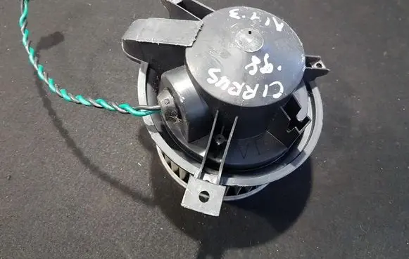 Chrysler Cirrus Heater fan/blower