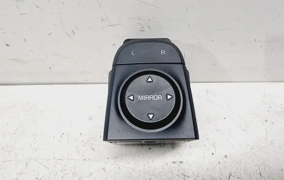 KIA Sportage Wing mirror switch 93530D9100