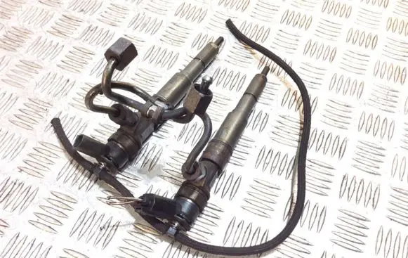 BMW 5 E60 E61 Fuel injector 7794435 0445110209
