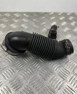 Jeep Cherokee Air intake hose/pipe 68191820AE