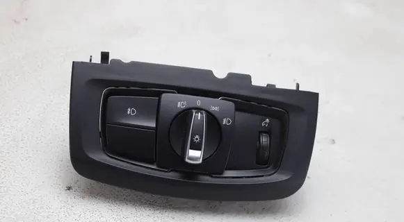 BMW X5 F15 Light switch 6824887