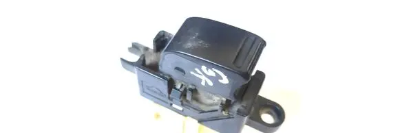 Nissan Almera Electric window control switch