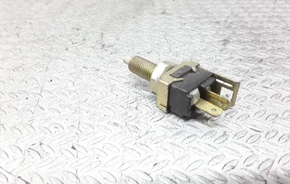 Brake pedal sensor switch