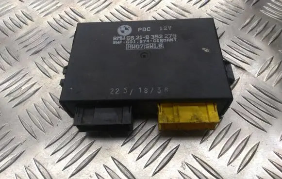 BMW 7 E38 Parking PDC control unit/module 8352279