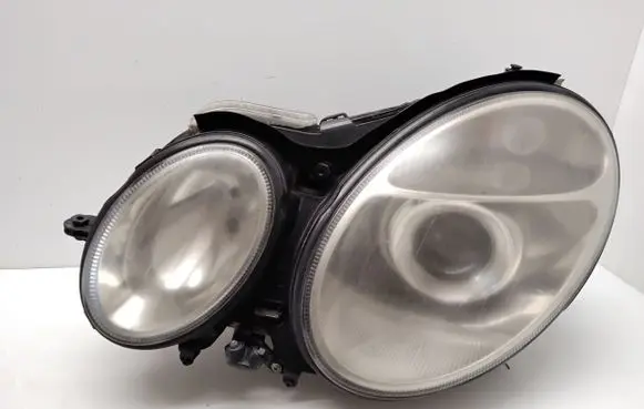 Mercedes-Benz E W211 Headlight/headlamp 15435901 5DV00829000 A0028202426