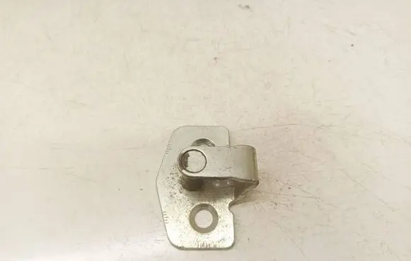 Opel Astra G Front door lock loop/hook striker GM5978