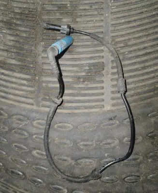 BMW 5 E60 E61 ABS brake wheel speed sensor 6908705