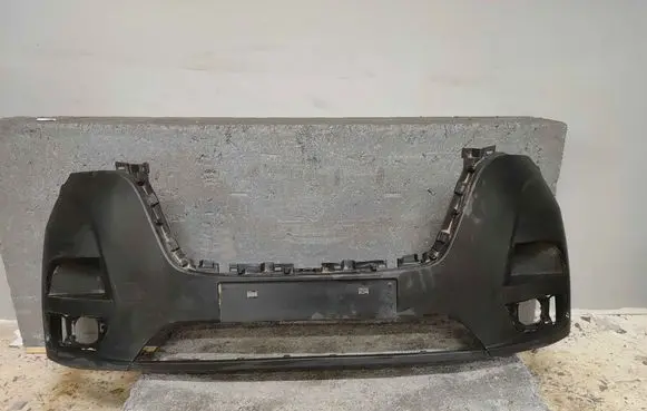 Renault Master III Front bumper 620228205R