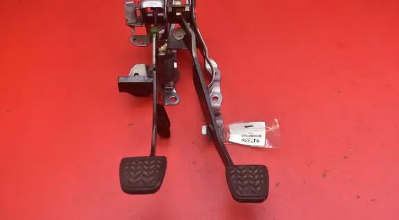 Toyota Aygo AB10 Accelerator throttle pedal