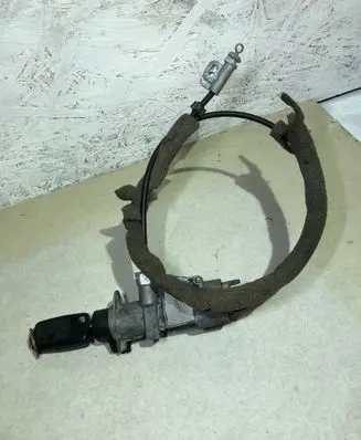 Volkswagen PASSAT B5.5 Ignition lock 4B0905851B