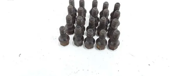 Opel Astra H Nuts/bolts 