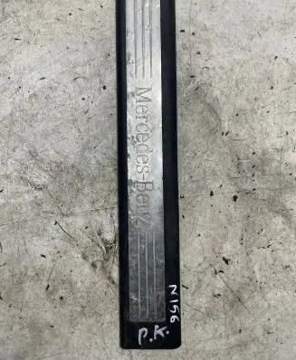 Mercedes-Benz ML W164 Front sill trim cover A1646803335