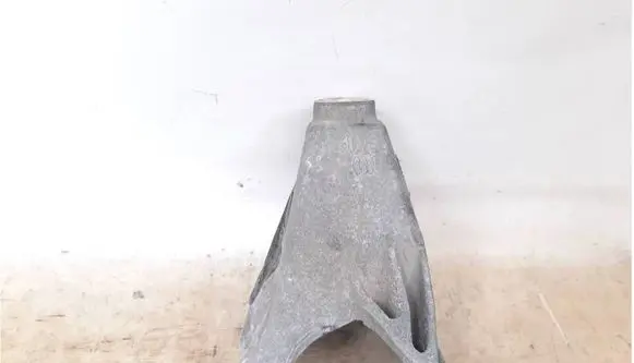 Porsche Macan (95B) Engine mounting bracket 