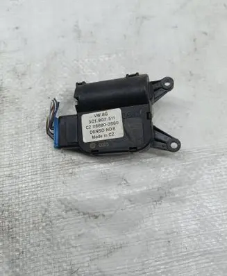 Skoda Yeti (5L) Air flap motor/actuator 3C1907511 CZ1168802880
