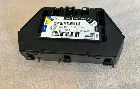 Mercedes-Benz S W220 Door control unit/module 2208211558 03463091010L 03463091