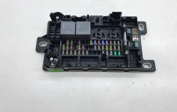 Jaguar E-Pace Relay mounting block J9C314A073BD 59CW11F08B 05012020