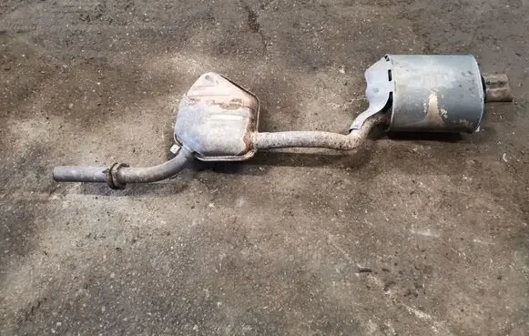 Mercedes-Benz SLK R170 Muffler/silencer A1704910100 1704910100