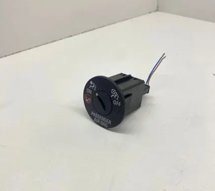 Opel Mokka X Passenger airbag on/off switch 13577258 276B