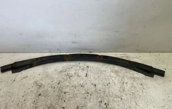 Front bumper lip