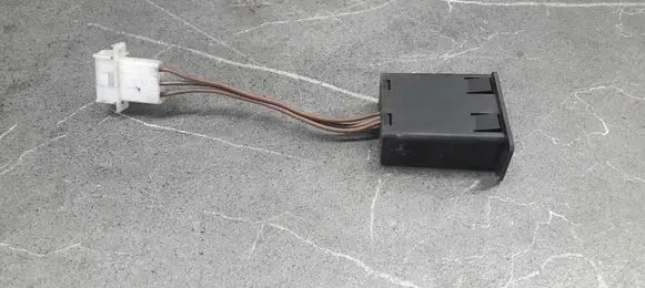 Volvo 460 Steering rack control module 