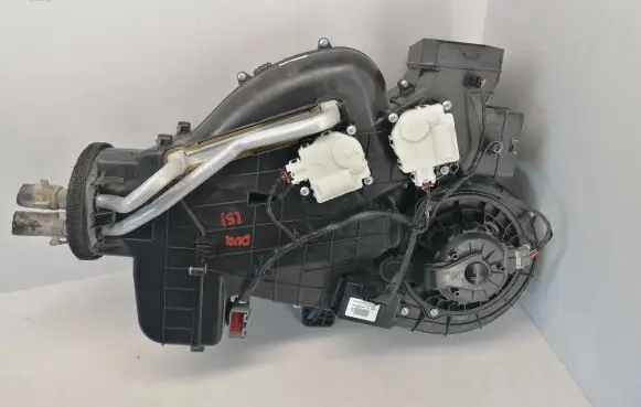 Dodge Durango Interior heater climate box assembly 68186198AD 00S3B2447