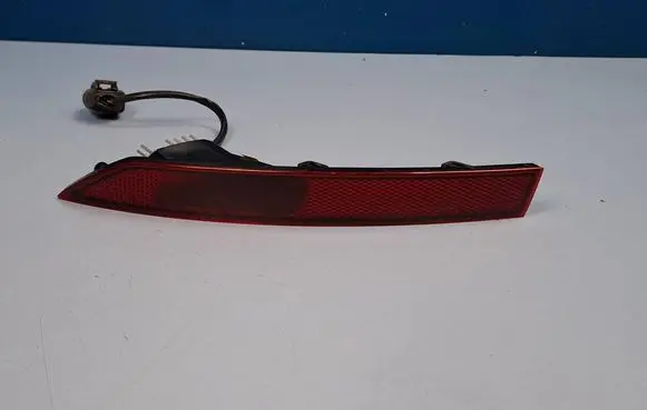 Skoda Kamiq Rear tail light reflector 657945701B 657945701C