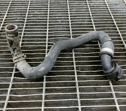 BMW 7 F01 F02 F03 F04 Engine coolant pipe/hose 15476810
