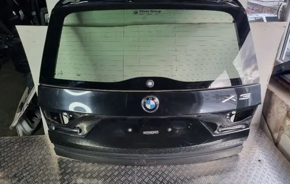 BMW X3 E83 Tailgate/trunk/boot lid