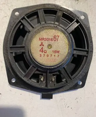 Mitsubishi Outlander Front door speaker MR301667 370717