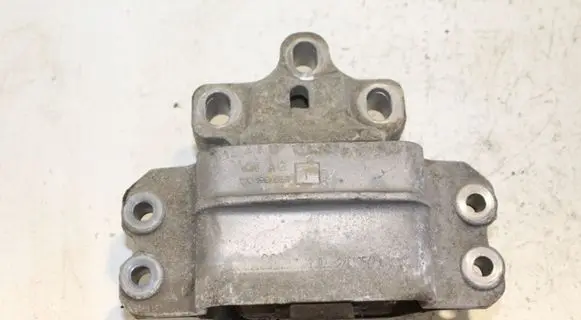 Skoda Yeti (5L) Engine mount bracket 1K0199555T
