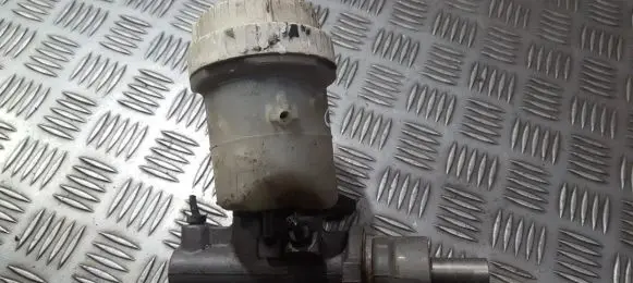 Master brake cylinder