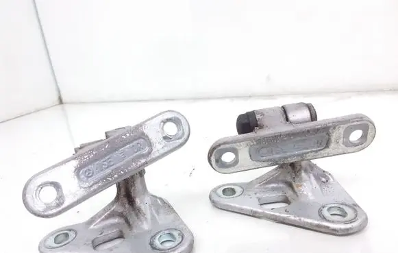 Front door hinge set
