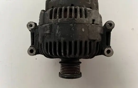 Mercedes-Benz Sprinter W901 W902 W903 W904 Generator/alternator A6461540102 706027201 2543248A