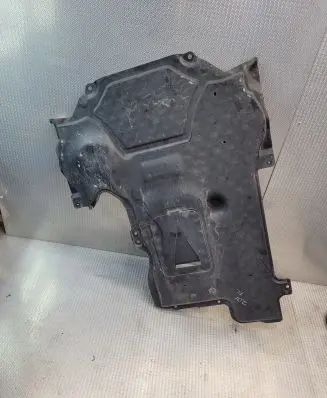 Mercedes-Benz E A207 Engine splash shield/under tray A2045204223 A2125240725