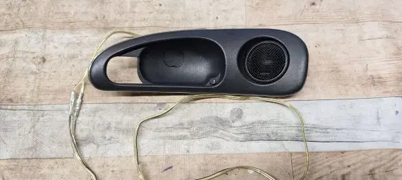 Alfa Romeo 156 Front door speaker