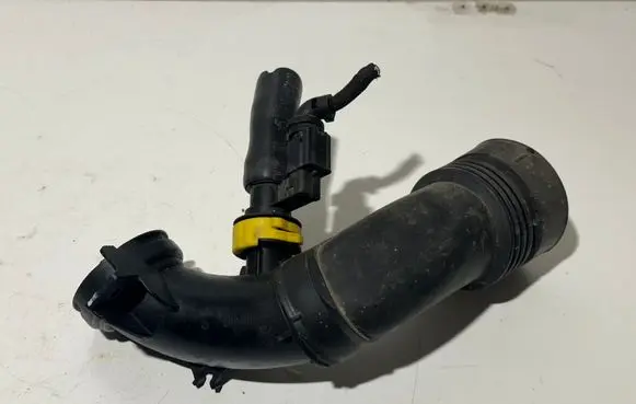 Fiat Scudo Turbo air intake inlet pipe/hose 81067R