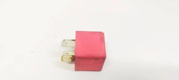 Audi A4 S4 B5 8D Other relay 443919578C