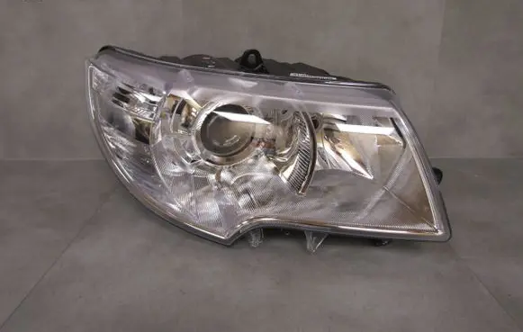 Skoda Superb B6 (3T) Headlight/headlamp lampasuperb2