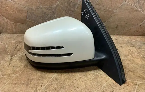 Mercedes-Benz GL X166 Front door electric wing mirror 